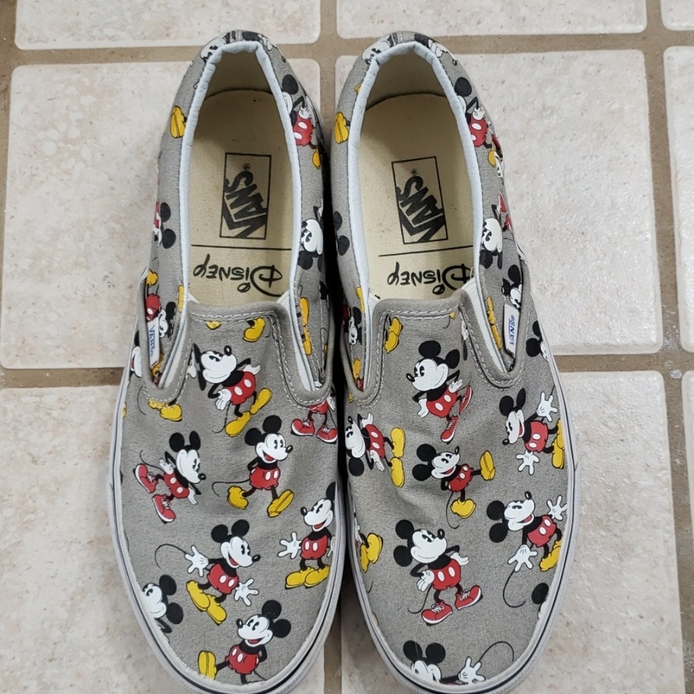 Very cute Mickey Mouse slip-on Vans